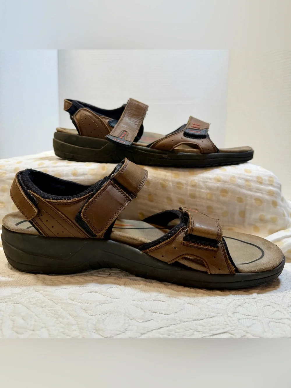 Orthofeet Men's 11.5D Adjustable Brown Leather Sport Shoe Hiking Walking Sandals